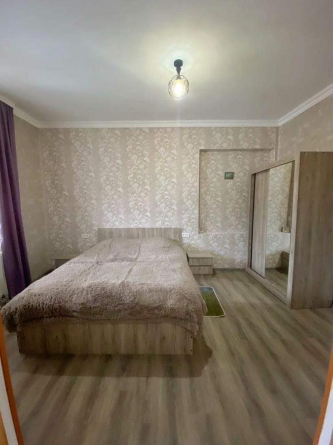 Achela'S Guesthouse Borjomi Exteriör bild